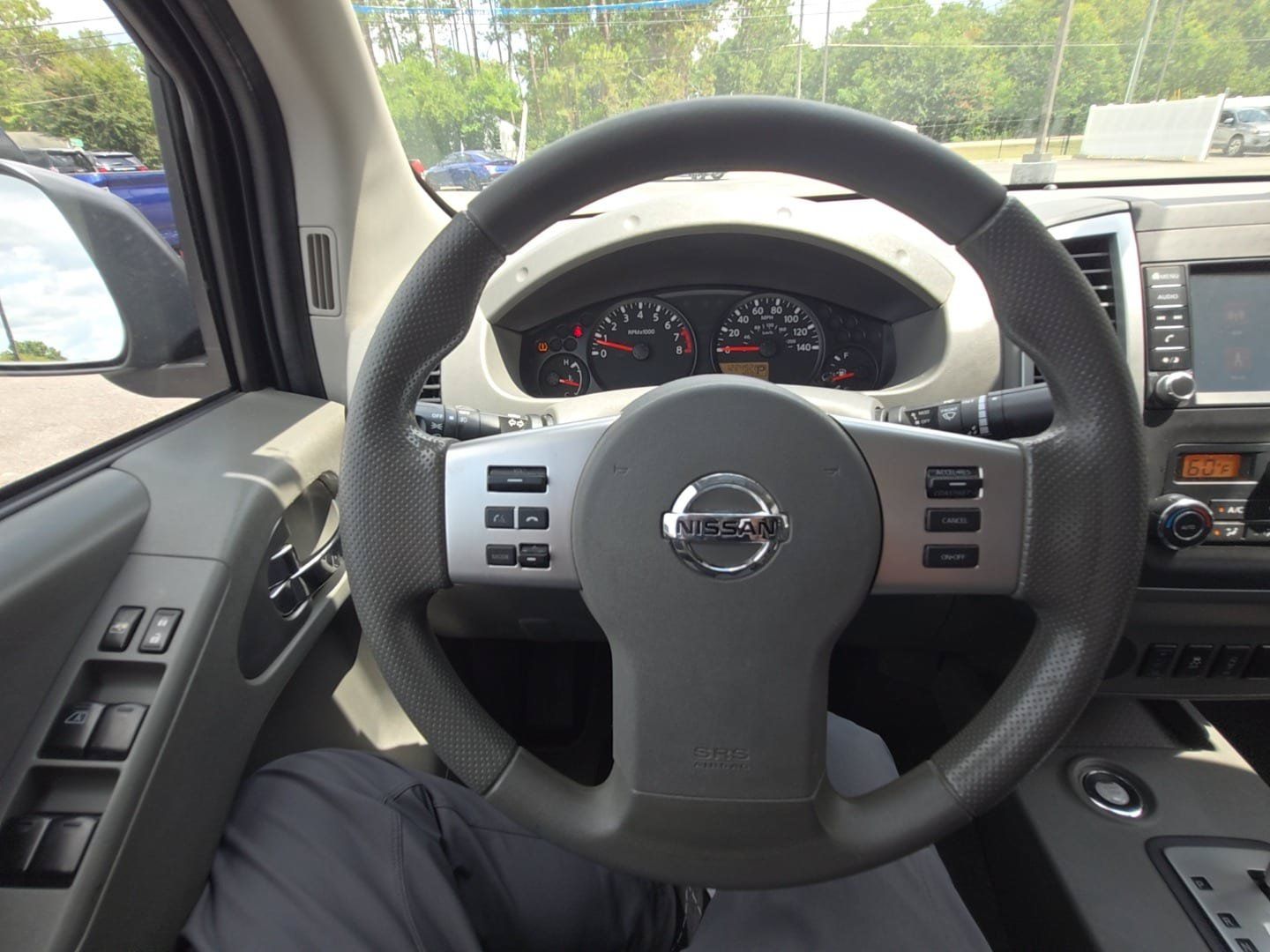 Used 2020 Nissan Frontier SV RWD image 19