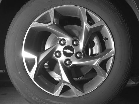 Used 2025 Chevrolet Trax LT w/ LT Convenience Package FWD image 13