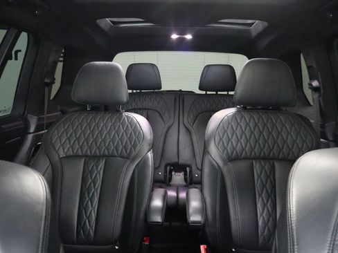 Used 2019 BMW X7 xDrive50i w/ M Sport Package AWD/4WD image 29