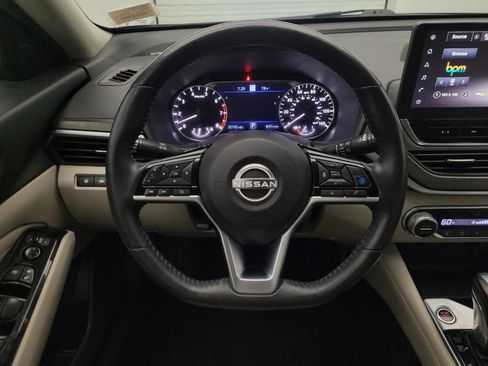 Used 2023 Nissan Altima 2.5 SL FWD image 22