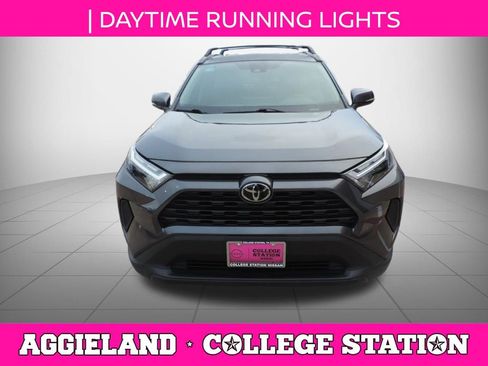 Used 2024 Toyota RAV4 XLE FWD image 10
