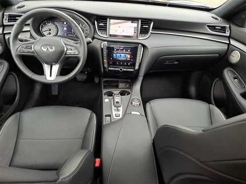 Certified 2025 INFINITI QX55 Essential image 30