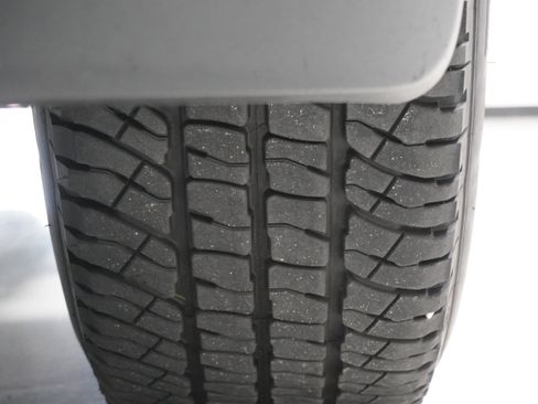 Used 2024 RAM 2500 Limited image 33