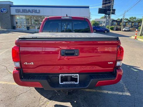 Used 2023 Toyota Tacoma SR AWD/4WD image 7
