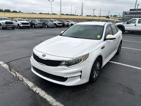 Used 2016 Kia Optima LX FWD image 4