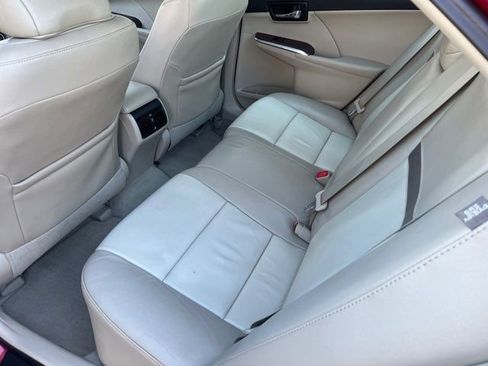 Used 2012 Toyota Camry XLE image 18