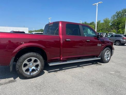 Used 2018 RAM 1500 Laramie w/ Convenience Group AWD/4WD image 8