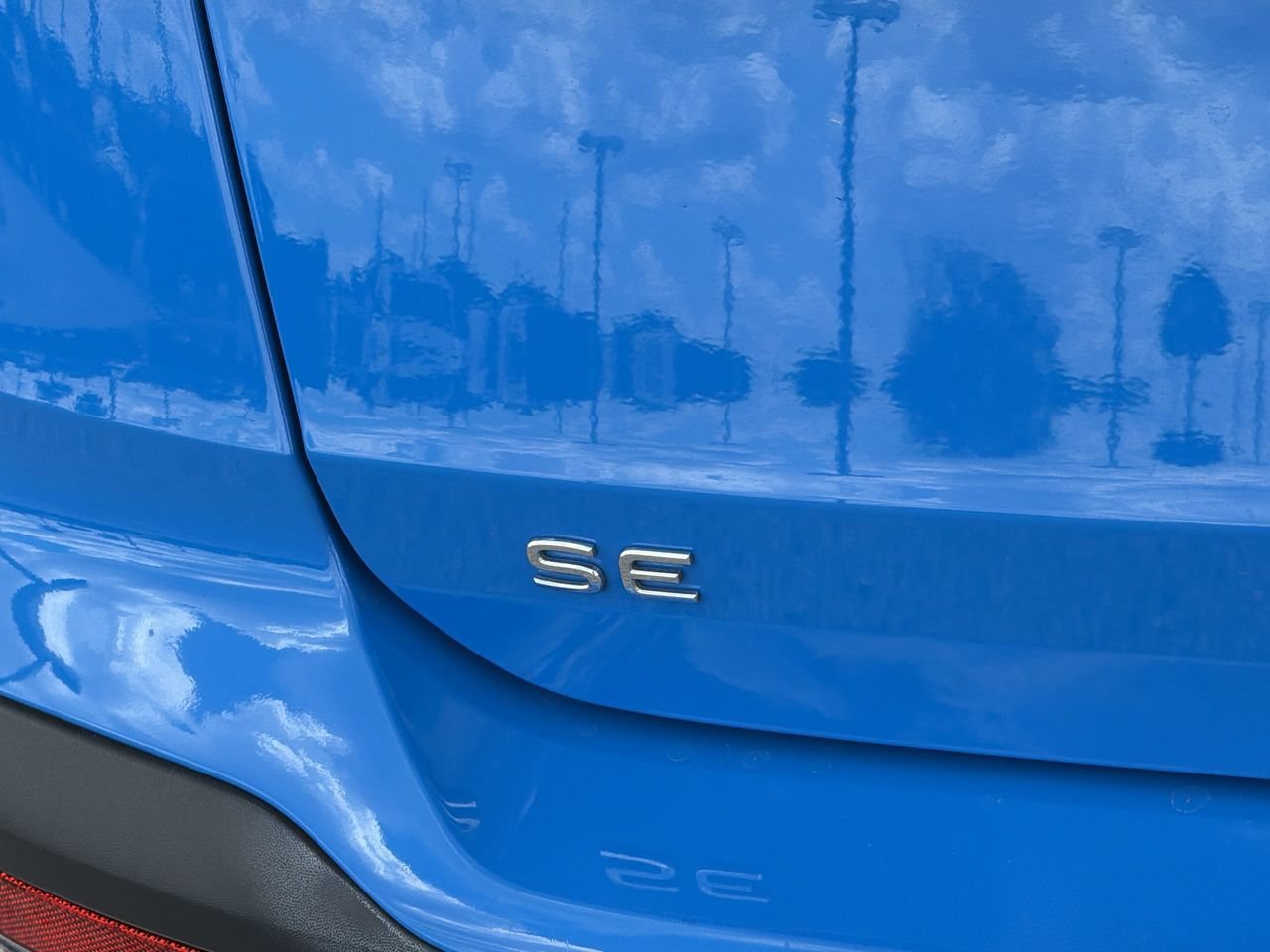 Used 2024 Volkswagen Taos SE FWD image 9