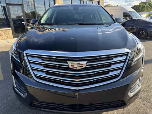 Used 2019 Cadillac XT5 Luxury FWD image 2