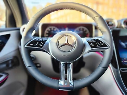 Certified 2026 Mercedes-Benz GLC 300 4MATIC image 28