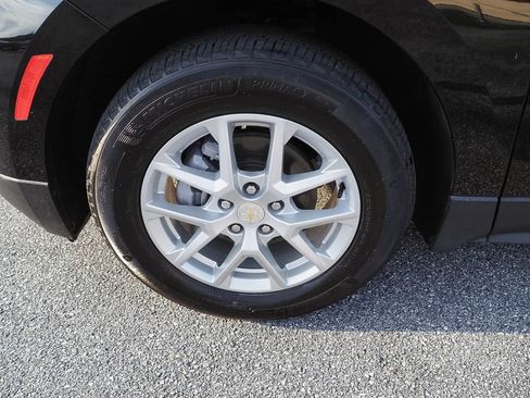 Used 2023 Chevrolet Equinox LT FWD image 34