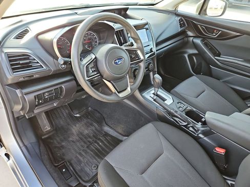 Used 2019 Subaru Impreza 2.0i Premium image 2
