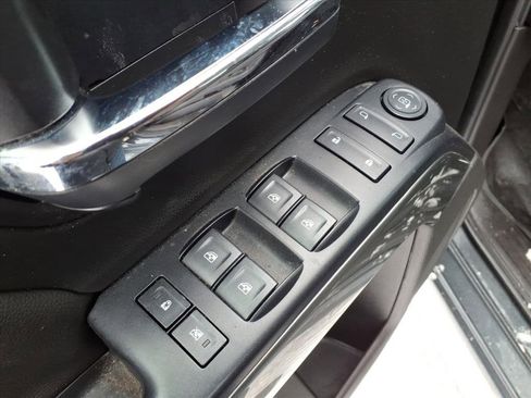 Used 2018 Chevrolet Silverado 1500 LT w/ All Star Edition image 17