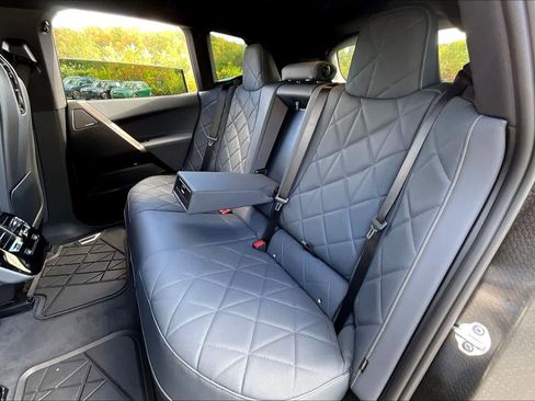 Used 2026 BMW iX xDrive45 image 21