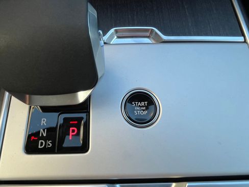 New 2026 Land Rover Range Rover SE AWD/4WD image 25