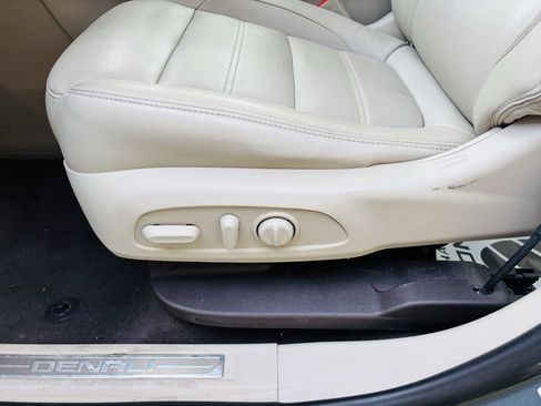 Used 2019 GMC Acadia Denali w/ Technology Package image 20