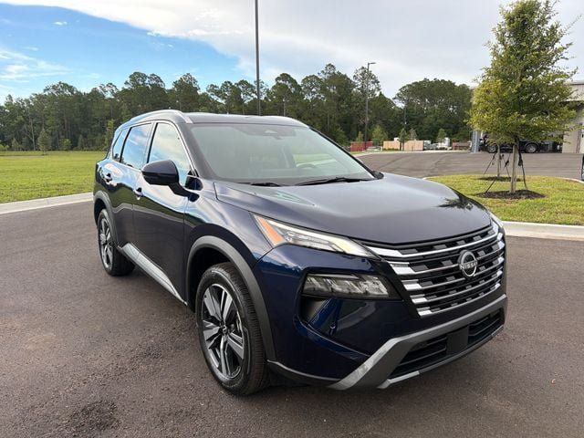 Used 2026 Nissan Rogue SL FWD image 13