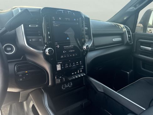 Used 2024 RAM 2500 Laramie w/ Night Edition AWD/4WD image 17