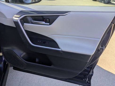 Used 2021 Toyota RAV4 XLE image 35