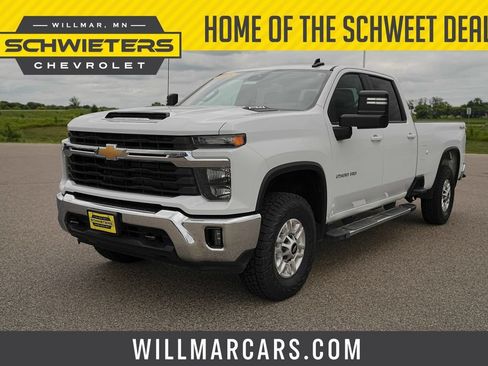 Used 2025 Chevrolet Silverado 2500 LT w/ Convenience Package AWD/4WD image 1