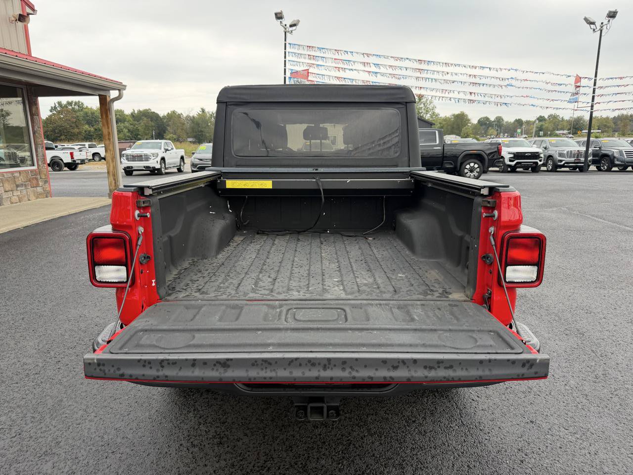 Used 2021 Jeep Gladiator Sport AWD/4WD image 6