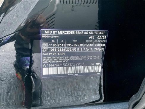 Used 2025 Mercedes-Benz GLA 250 4MATIC image 29