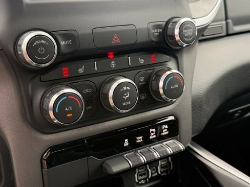 Used 2022 RAM 1500 Big Horn AWD/4WD image 28