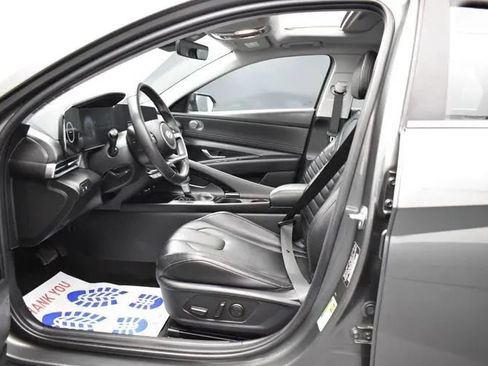 Used 2024 Hyundai Elantra Limited FWD image 14