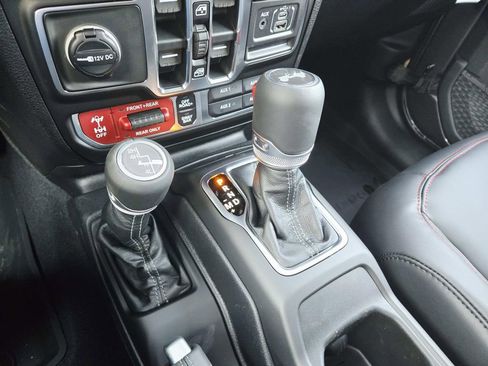 New 2026 Jeep Wrangler Unlimited Rubicon image 32