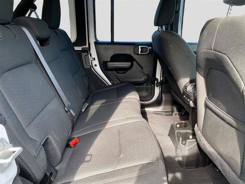 Used 2021 Jeep Wrangler Sport S image 24