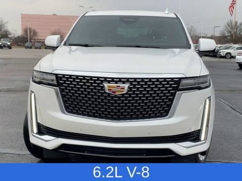 Certified 2023 Cadillac Escalade ESV Luxury image 4