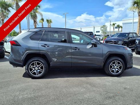 Used 2023 Toyota RAV4 XLE AWD/4WD image 9