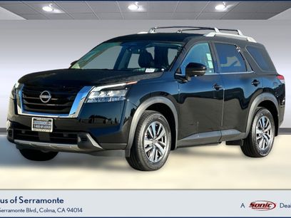 Used 2024 Nissan Pathfinder SL