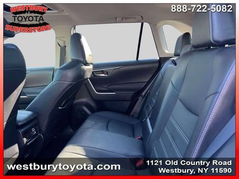 Certified 2022 Toyota RAV4 XLE Premium AWD/4WD image 16