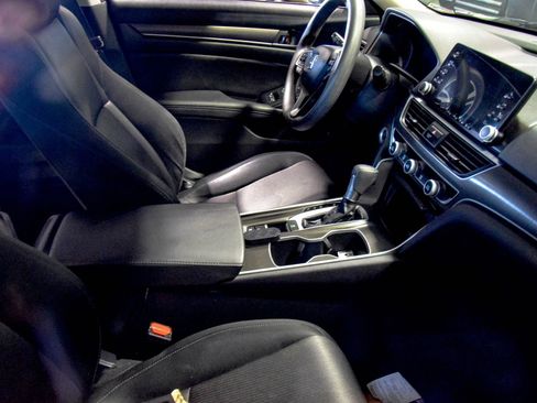 Used 2020 Honda Accord LX image 19