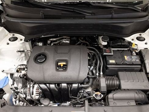 Certified 2025 Kia Seltos EX w/ EX Sunroof Package FWD image 3