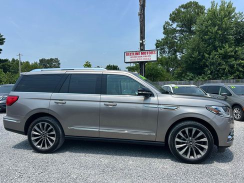 Used 2020 Lincoln Navigator Reserve w/ Equipment Group 201A Reserve AWD/4WD image 3
