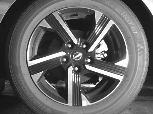 Used 2025 Nissan Sentra SV FWD image 14