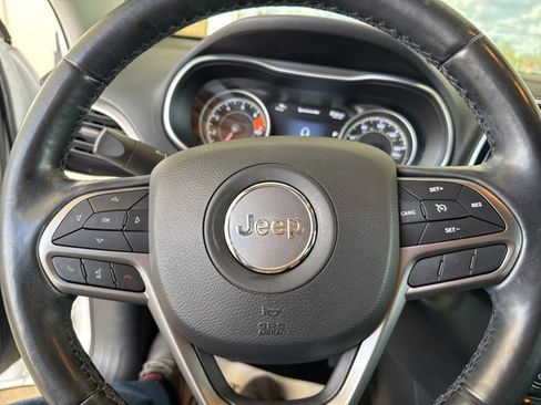 Used 2020 Jeep Cherokee Limited image 20