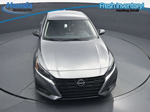 Used 2025 Nissan Altima 2.5 SV FWD image 18