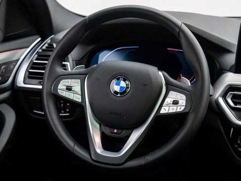 Certified 2025 BMW X4 xDrive30i image 11