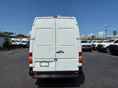 Used 2005 Dodge Sprinter 3500 w/ PWR Convenience Group image 7