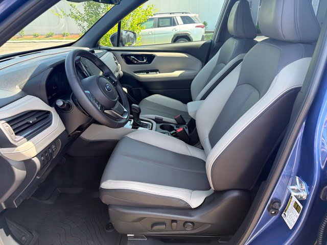 Used 2025 Subaru Forester Limited AWD/4WD image 25