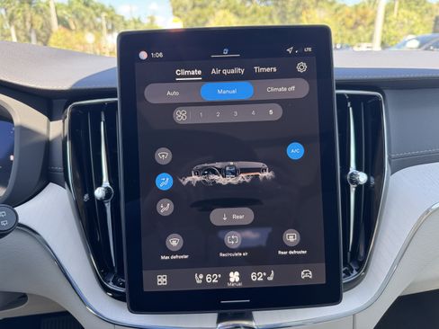 New 2026 Volvo XC60 B5 Ultra w/ Protection Package Premier image 25