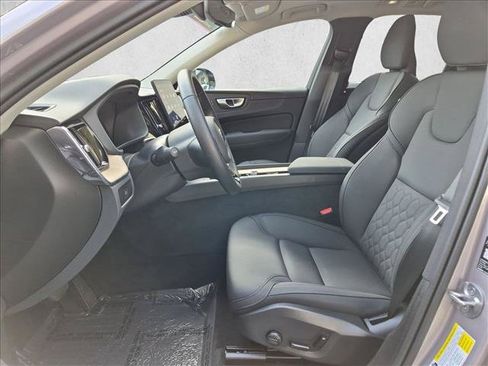 Used 2026 Volvo XC60 B5 Plus w/ Climate Package AWD/4WD image 16