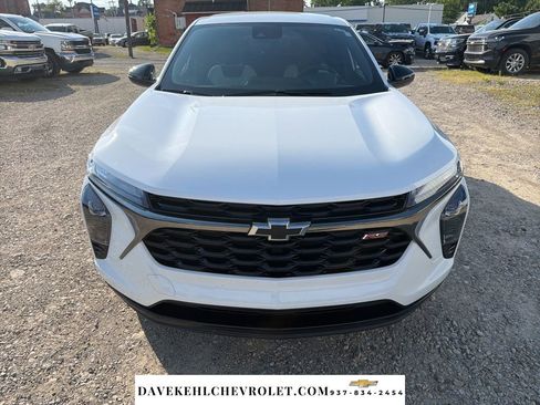 Used 2025 Chevrolet Trax RS w/ Driver Confidence Package FWD image 6