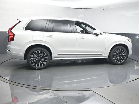 Certified 2026 Volvo XC90 B6 Ultra AWD/4WD image 8