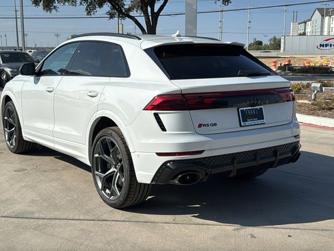 New 2026 Audi RS Q8 performance image 5