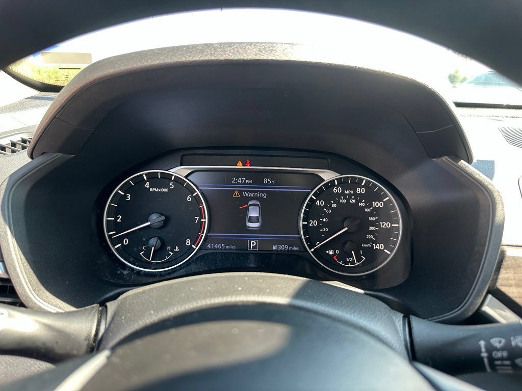 Used 2025 Nissan Altima 2.5 SV AWD/4WD image 16