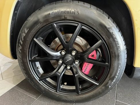 Used 2018 Jeep Grand Cherokee SRT AWD/4WD image 49